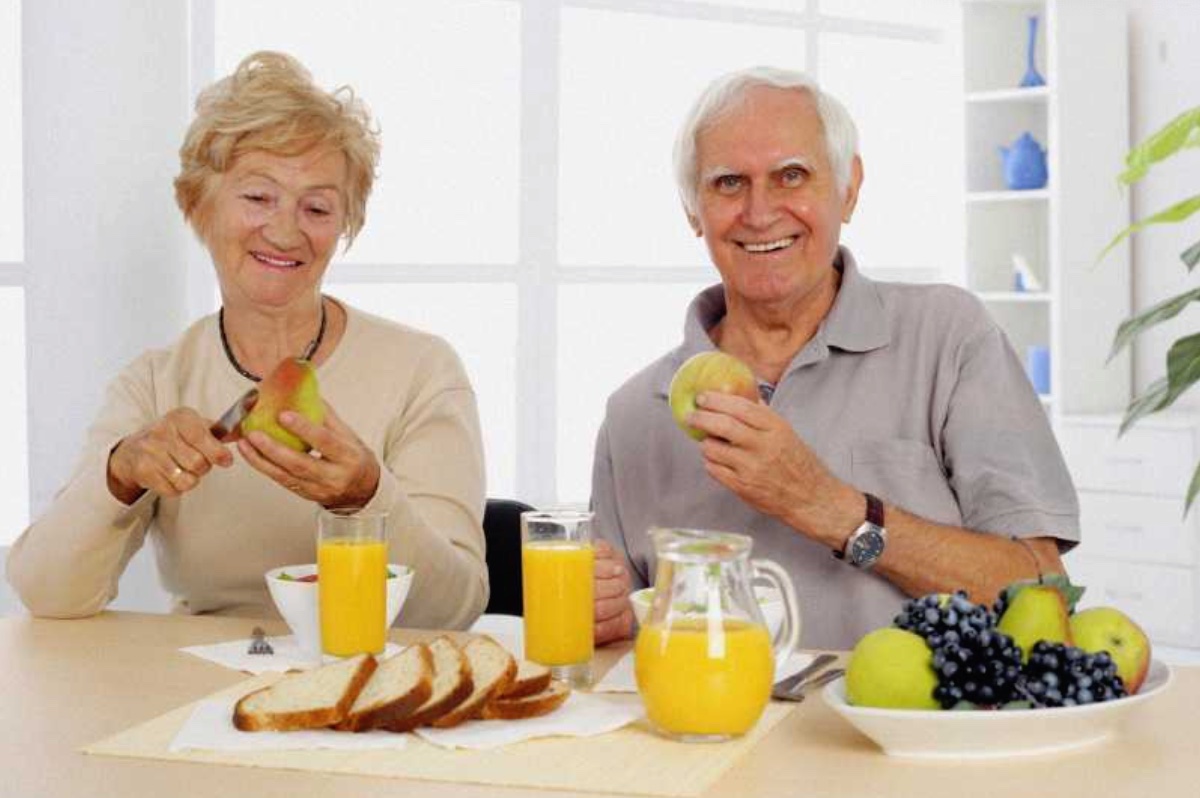 Здоровый образ жизни для пожилых людей: правила и принципы